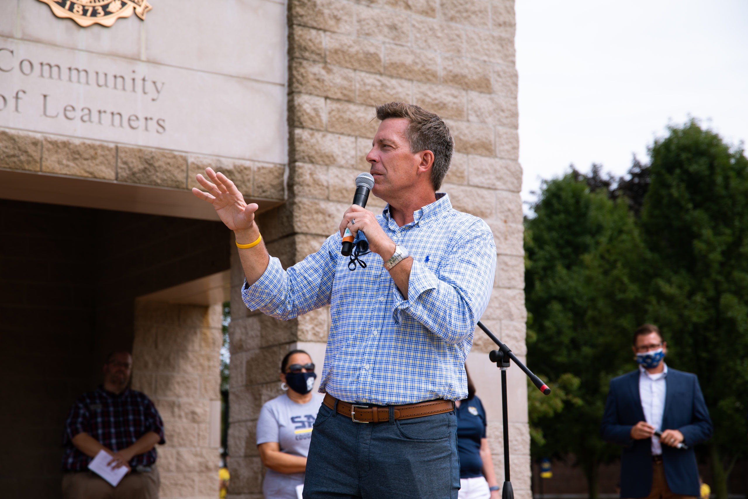President Ellis speaking outside