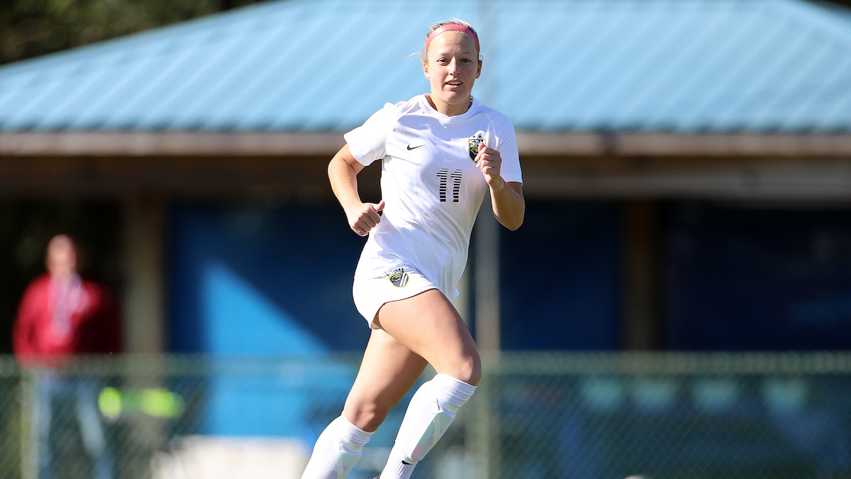 SAU Women's Soccer player Mackenzie Selvius in action.